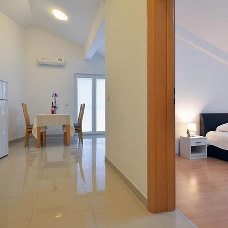 Apartmani Vedrana, Murter Esterno foto