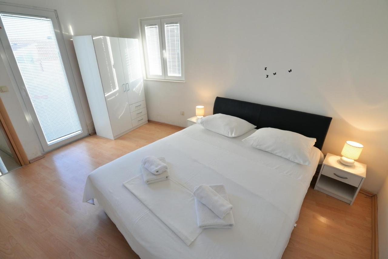 Apartmani Vedrana, Murter Esterno foto