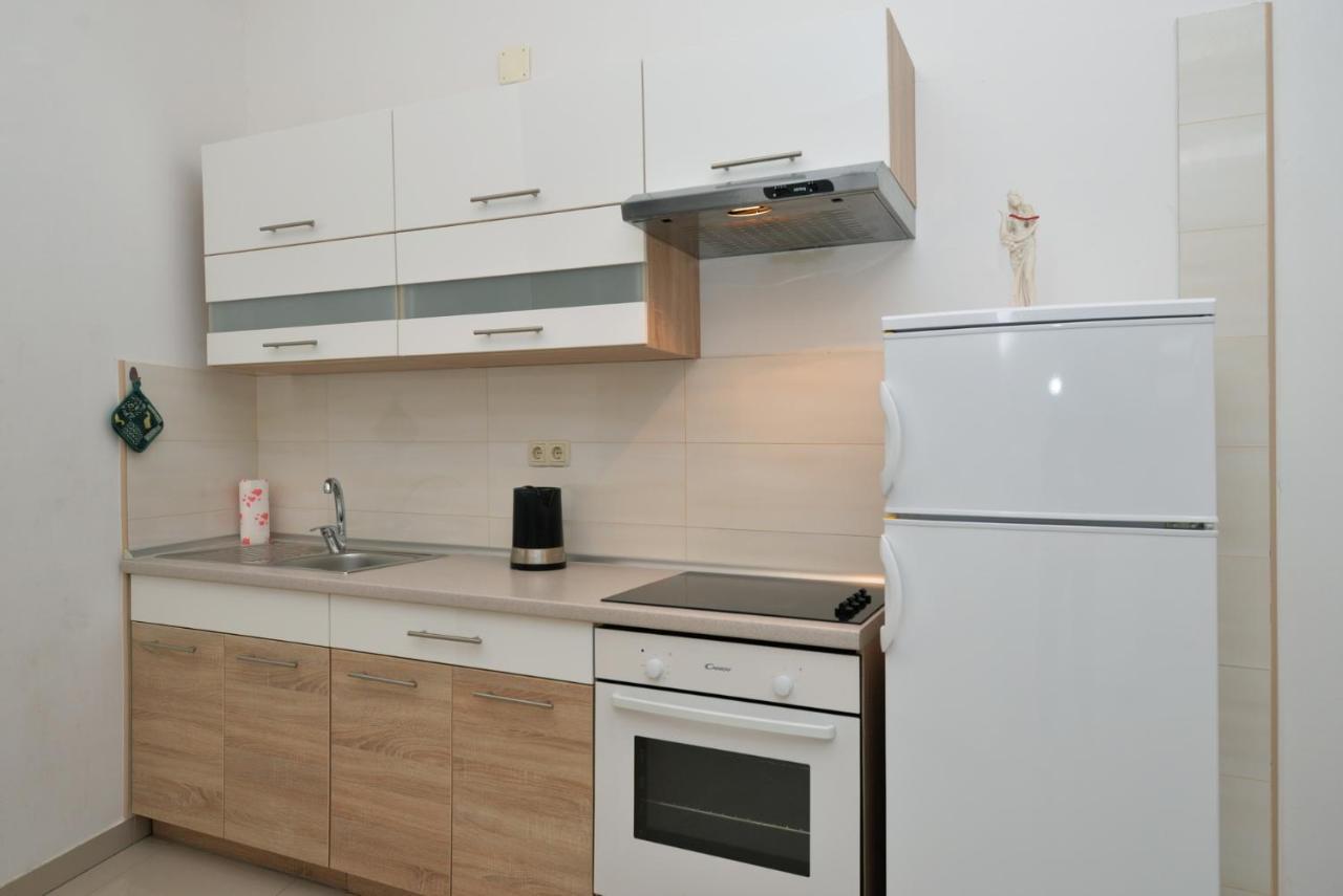 Apartmani Vedrana, Murter Esterno foto