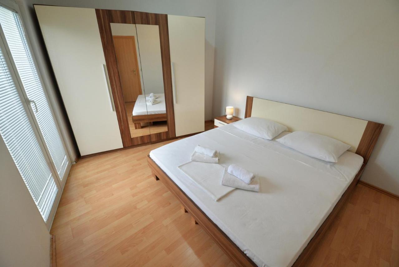 Apartmani Vedrana, Murter Esterno foto