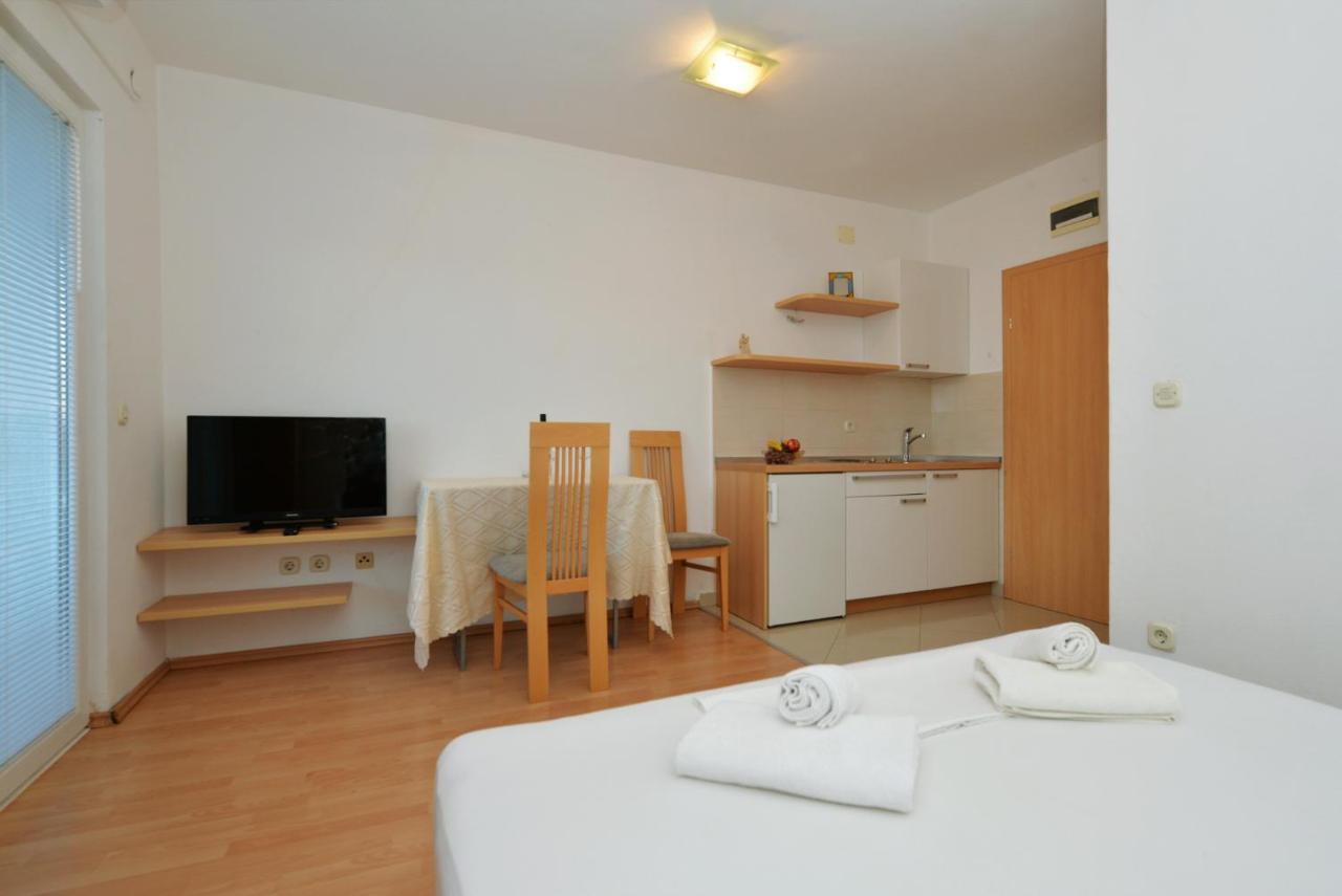 Apartmani Vedrana, Murter Esterno foto