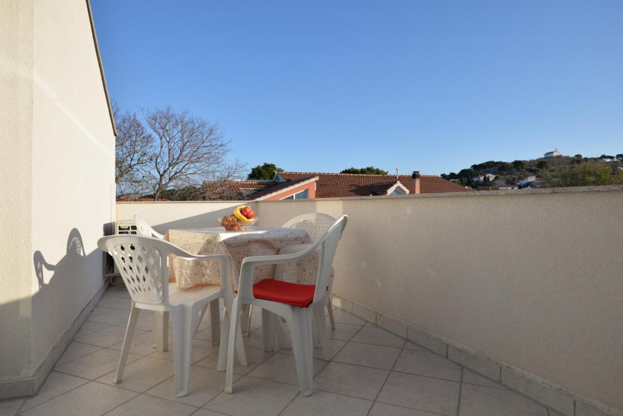 Apartmani Vedrana, Murter Esterno foto
