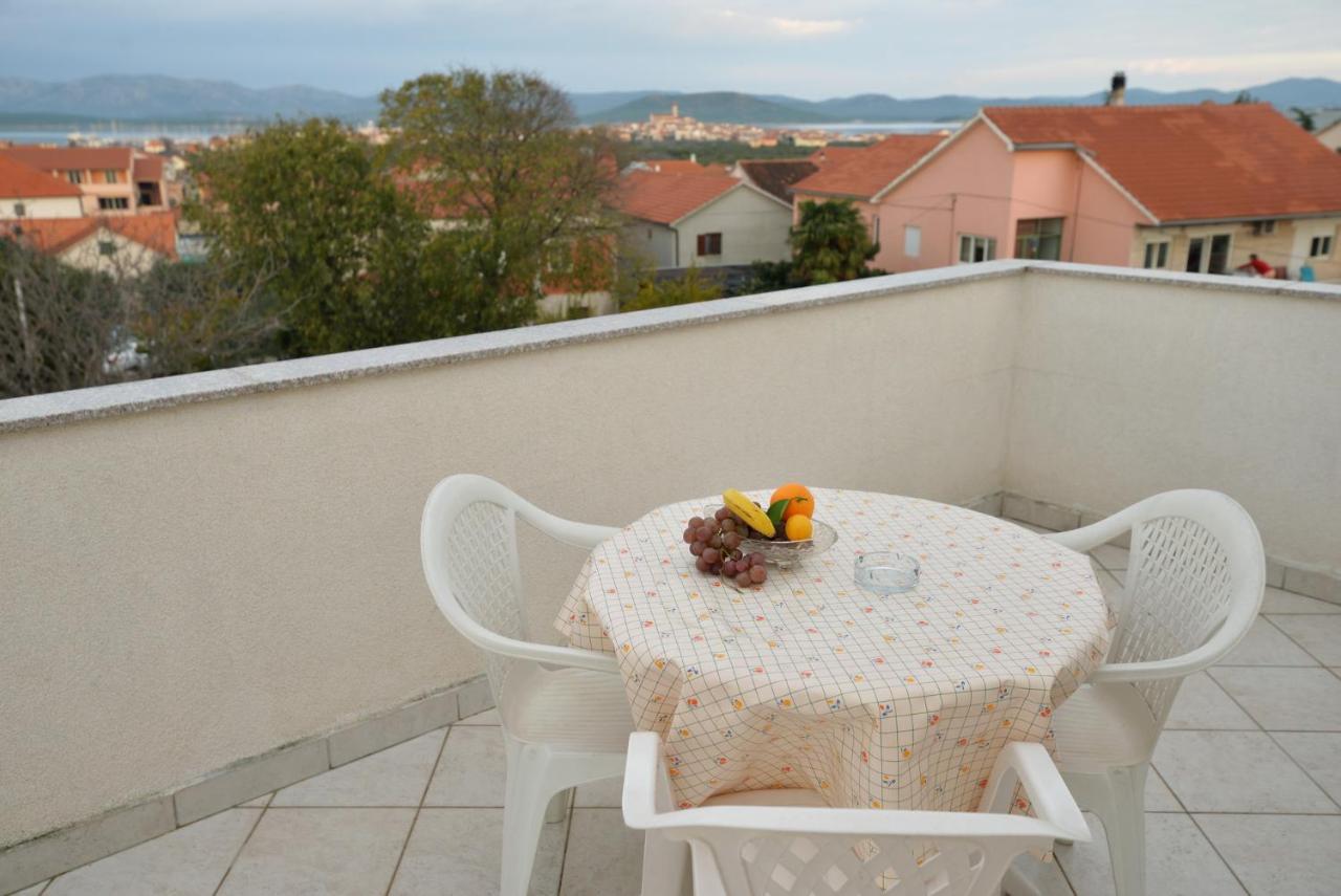 Apartmani Vedrana, Murter Esterno foto