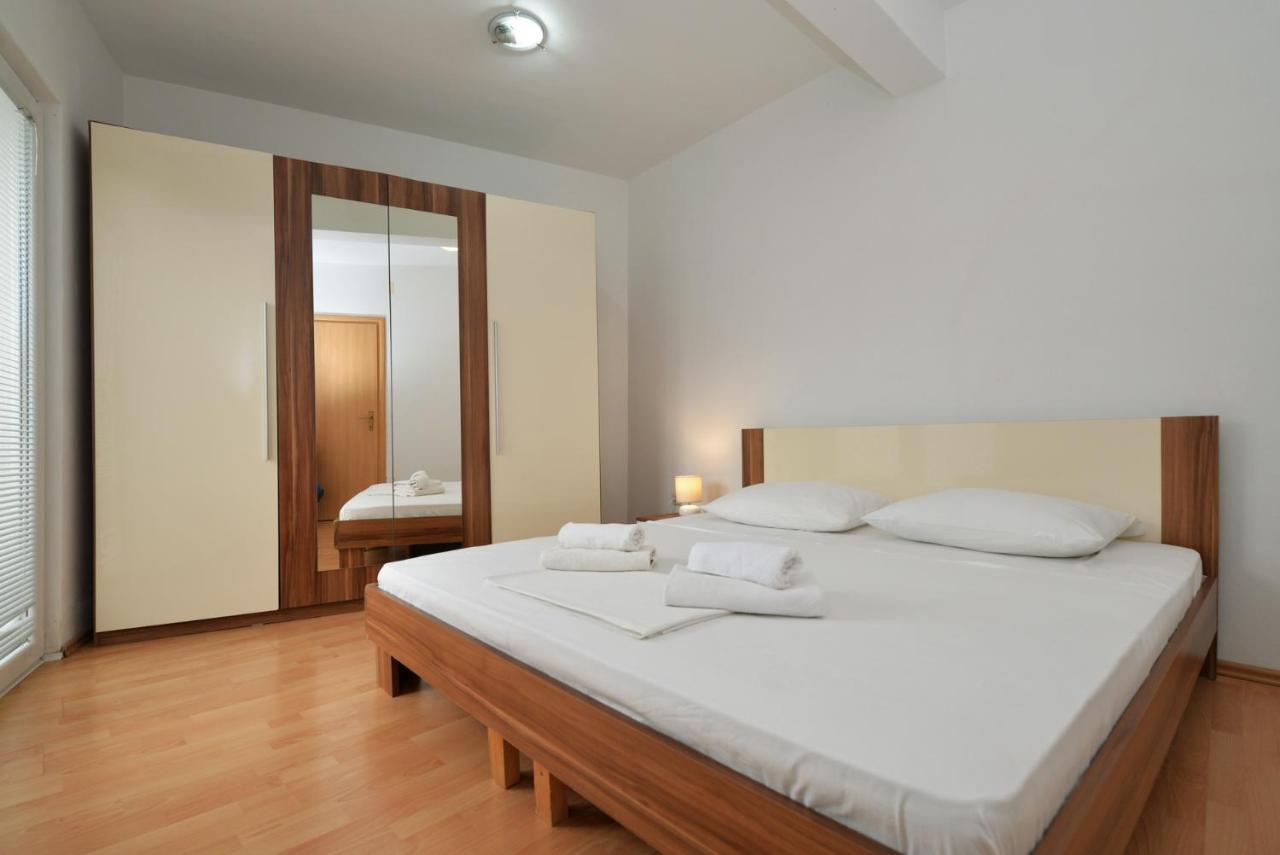 Apartmani Vedrana, Murter Esterno foto